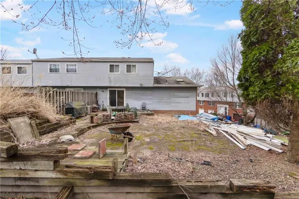 $180,000 | 2545 Ashwood Court, Freedom, PA 15042