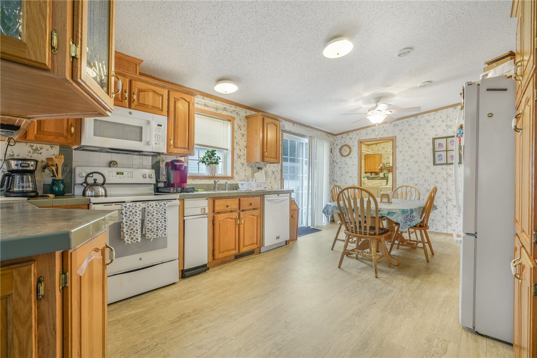 4 Nightingale Lane Tiverton, RI 02878 - Photo 11 of 21