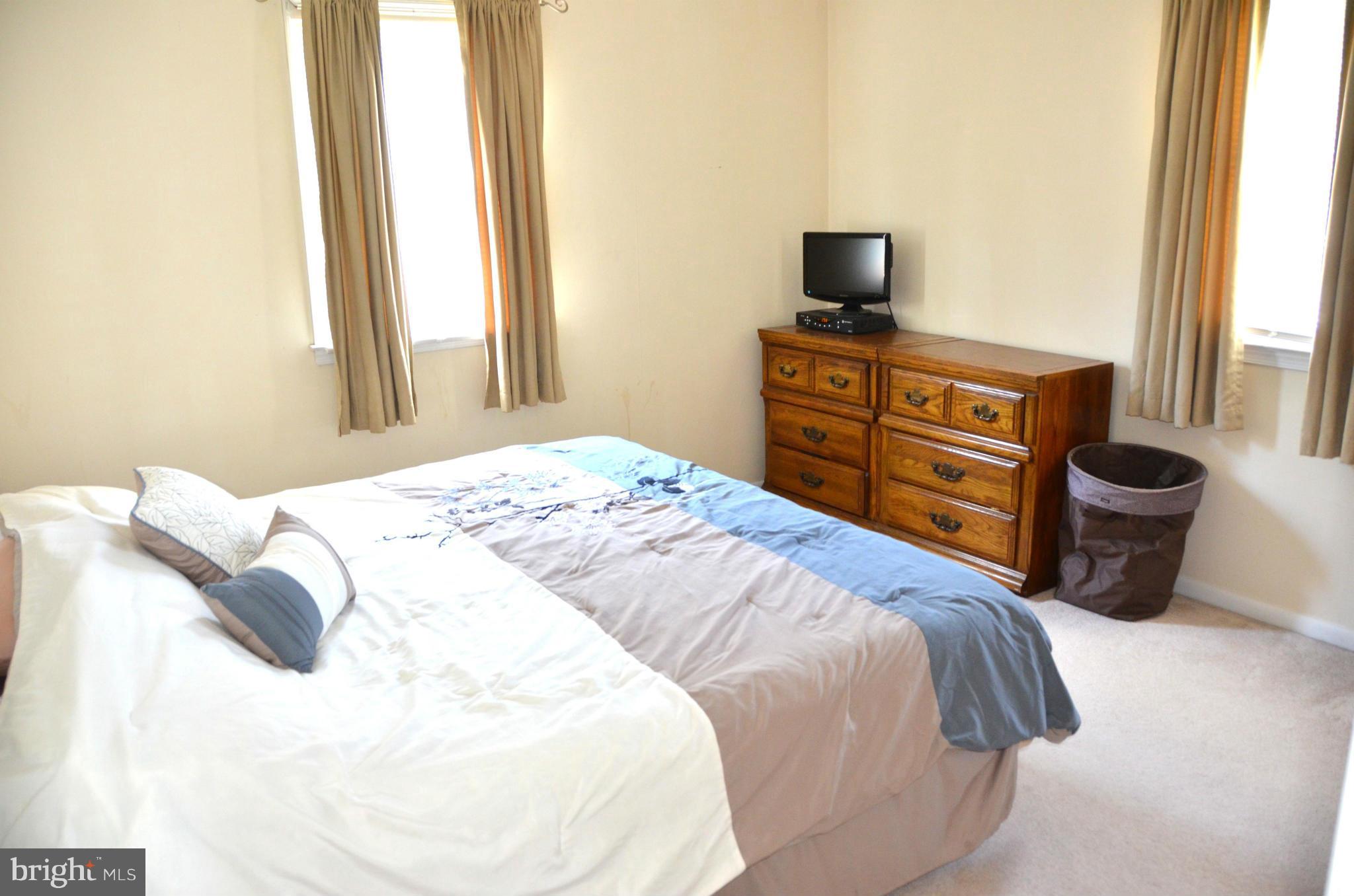 1625 Marlboro Road Edgewater, MD 21037 - Photo 12 of 18 Bedroom