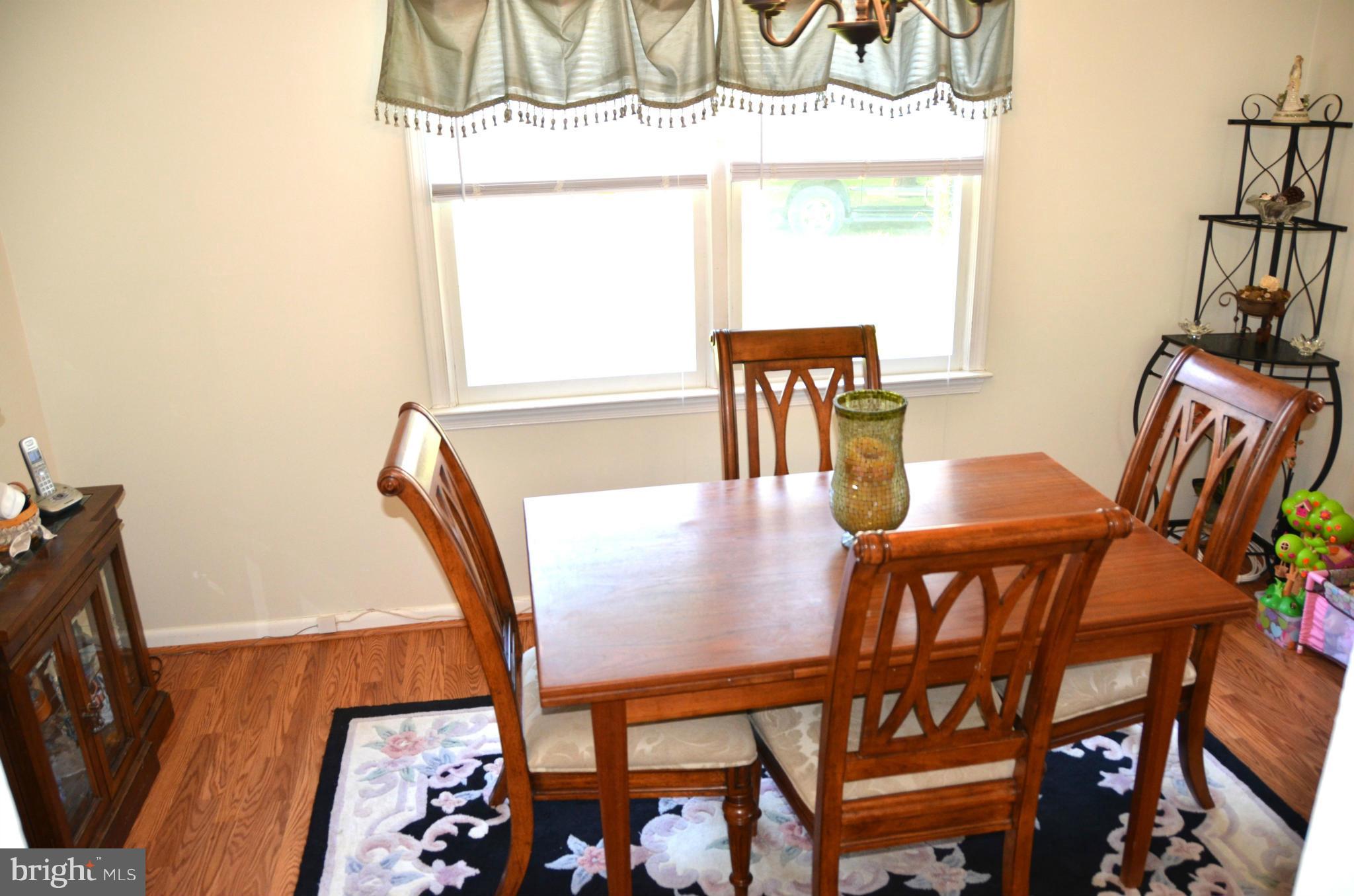 1625 Marlboro Road Edgewater, MD 21037 - Photo 6 of 18 Dining Room