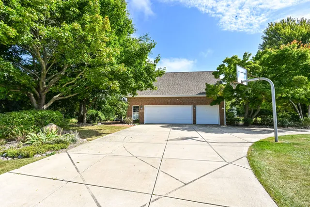 $999,000 | 3230 Yale Court, Brookfield, WI 53005