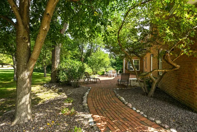 $999,000 | 3230 Yale Court, Brookfield, WI 53005