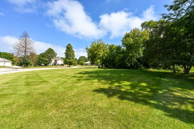 $999,000 | 3230 Yale Court, Brookfield, WI 53005