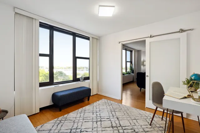 $399,000 | 3150 North Lake Shore Drive, Unit 8E, Chicago, IL 60657