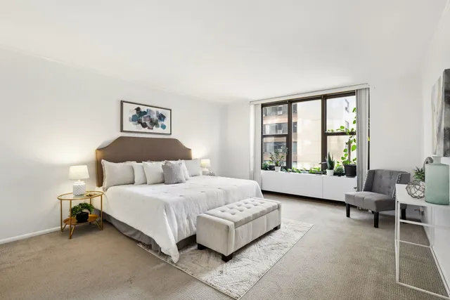 $399,000 | 3150 North Lake Shore Drive, Unit 8E, Chicago, IL 60657