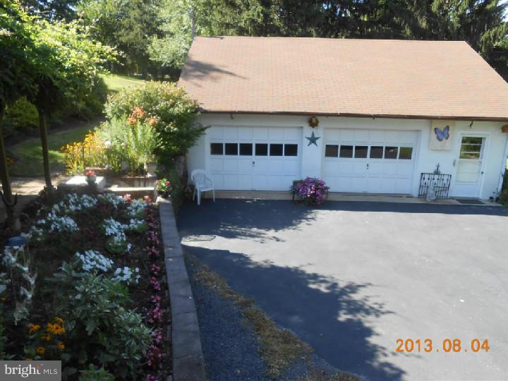 151 Boone Road Birdsboro, PA 19508 - Photo 3 of 23 Gallery Image 3