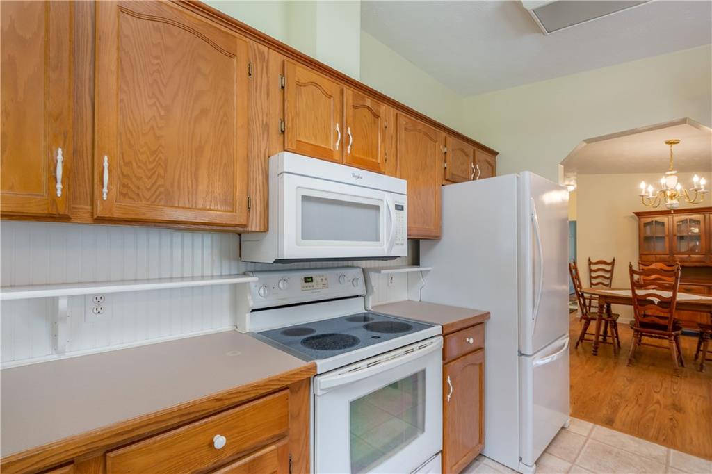 457 1/2 Whitestown Road Butler, PA 16001 - Photo 11 of 25