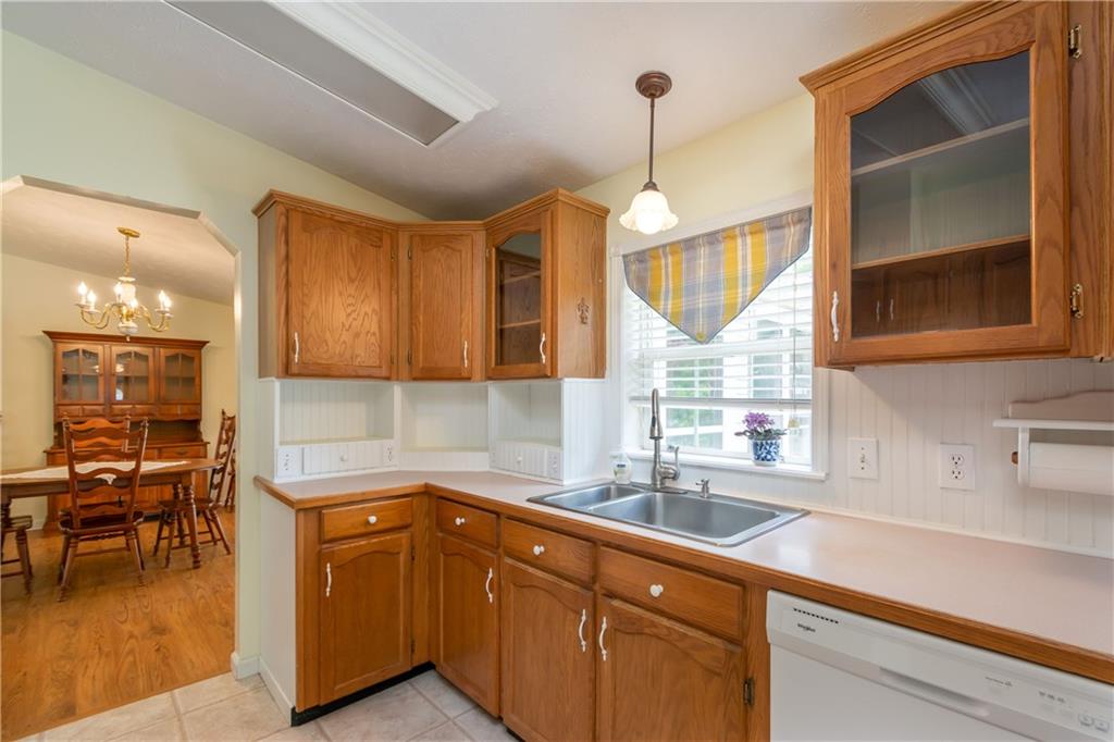 457 1/2 Whitestown Road Butler, PA 16001 - Photo 10 of 25