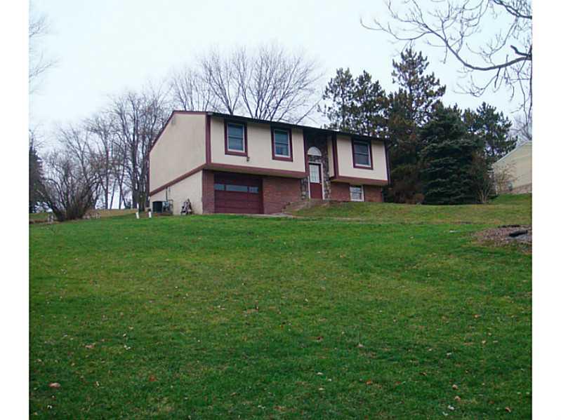 113 Mawhinney Road Cecil, PA 15321 - Photo 2 of 20 Exterior Front.