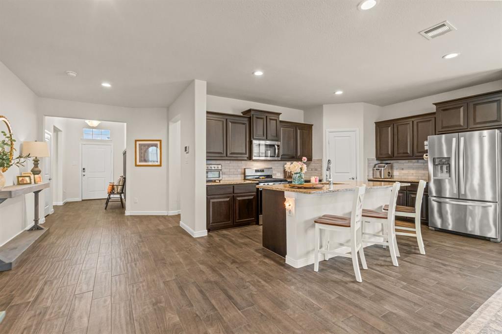 1443 Fox Hollow Road Krum, TX 76249 - Photo 8 of 39