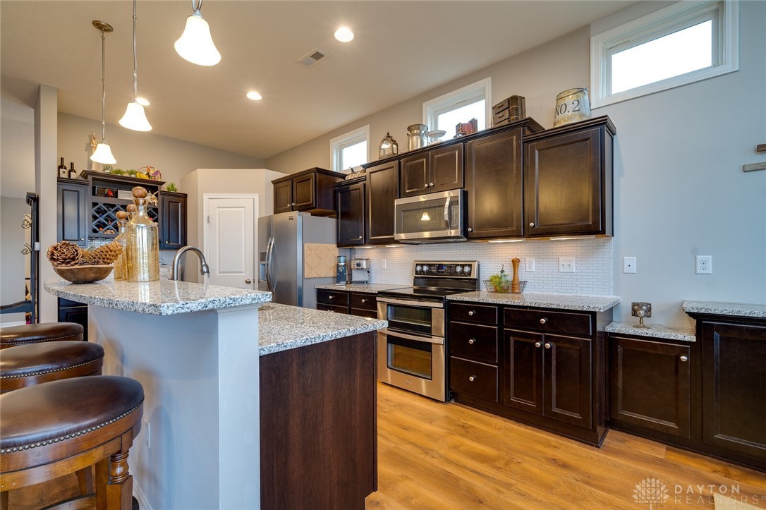 19 Rippling Brook Lane Springboro, OH 45066 - Photo 7 of 50 Kitchen
