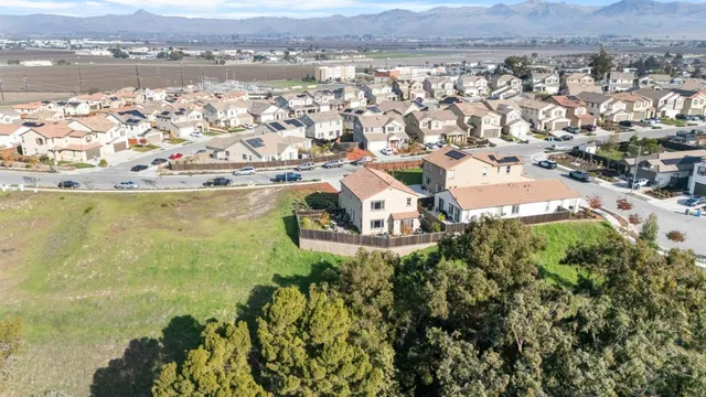 $830,000 | 390 Tanoak Street, Hollister, CA 95023