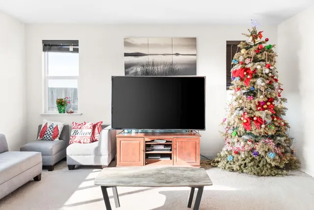 $830,000 | 390 Tanoak Street, Hollister, CA 95023