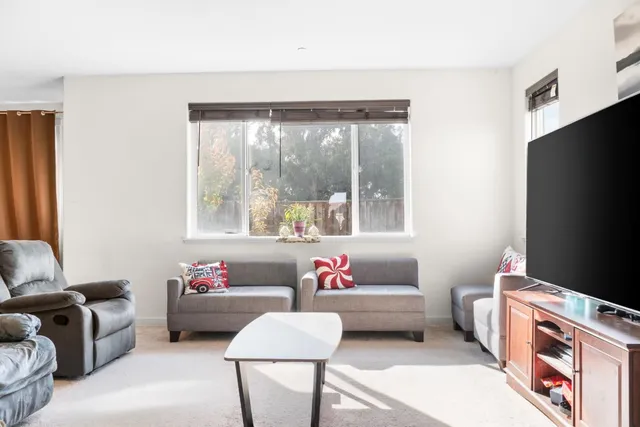 $830,000 | 390 Tanoak Street, Hollister, CA 95023