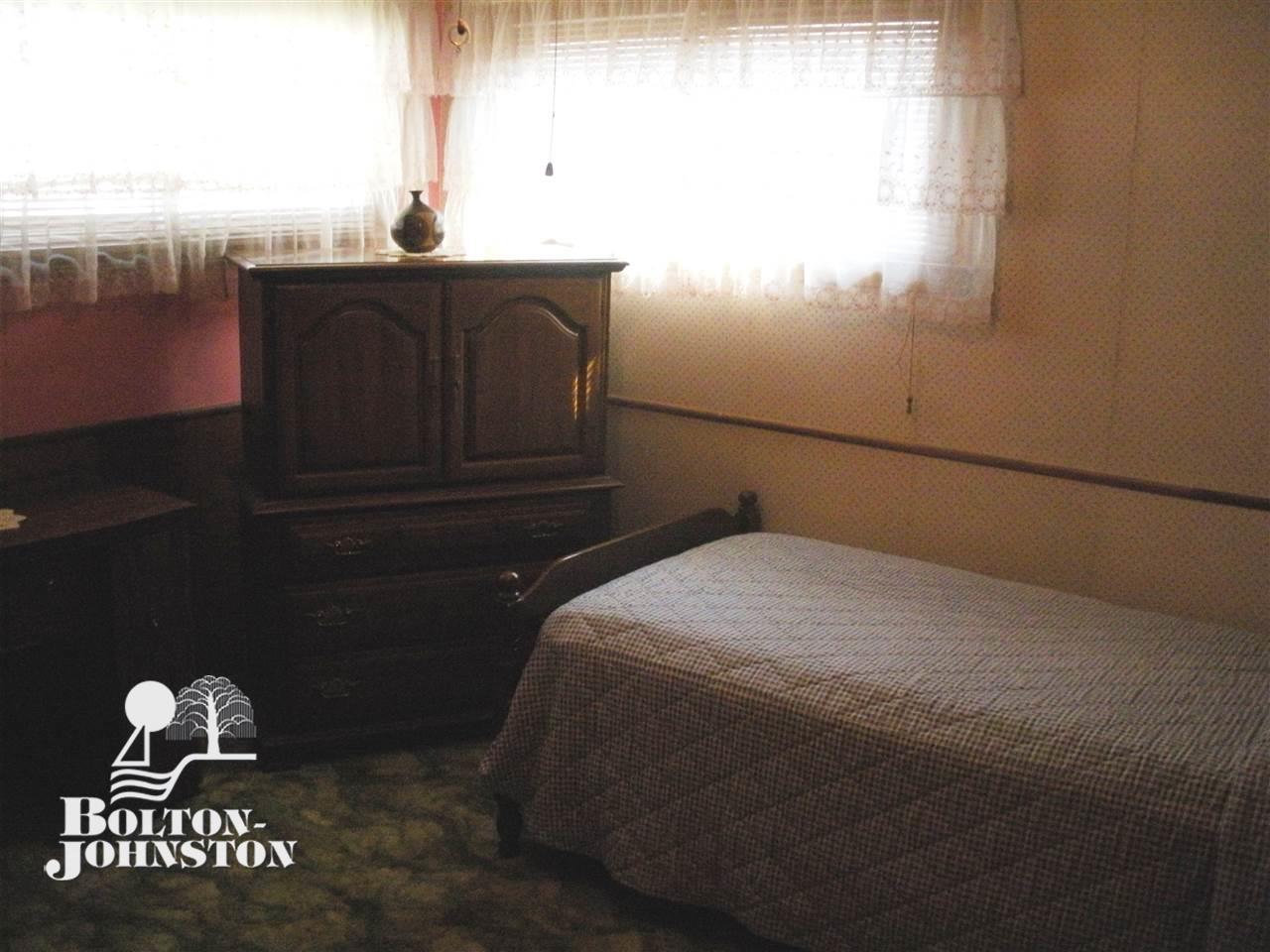 22138 Kelly Road Eastpointe, MI 48021 - Photo 12 of 17 Bedroom