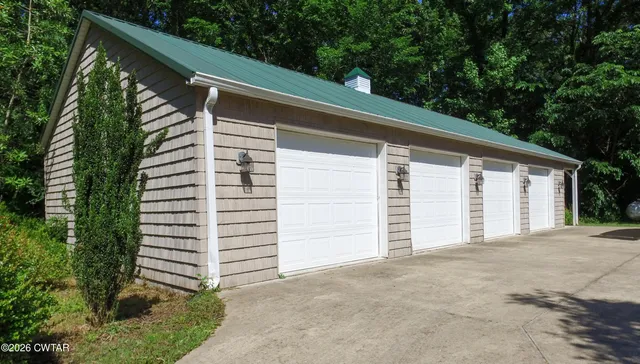 $1,350,000 | 280 Harris Lane, Henderson, TN 38340