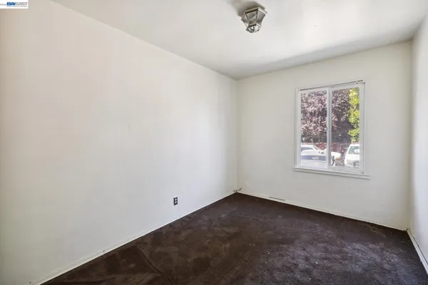 $1,100,000 | 5659 Telegraph Avenue, Oakland, CA 94609