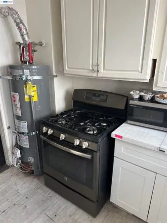 $1,100,000 | 5659 Telegraph Avenue, Oakland, CA 94609