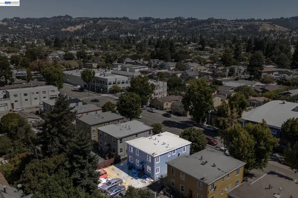 $1,100,000 | 5659 Telegraph Avenue, Oakland, CA 94609