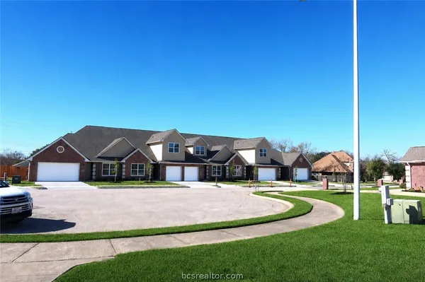 $2,375 | 2000 Reagan Court, Bryan, TX 77802