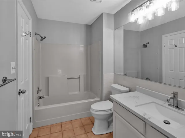 $1,950 | 10 Pine Woods Court, Reading, PA 19607