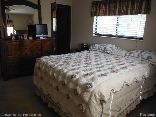 154 Boyken Road Rochester, MI 48307 - Photo 10 of 18 DSCF7144.jpg