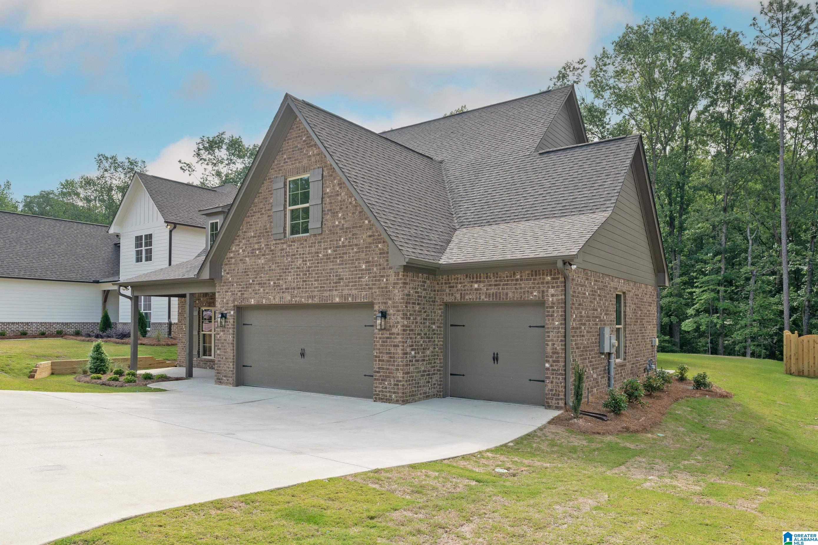 338 Kinross Circle Pelham, AL 35124 - Photo 2 of 47
