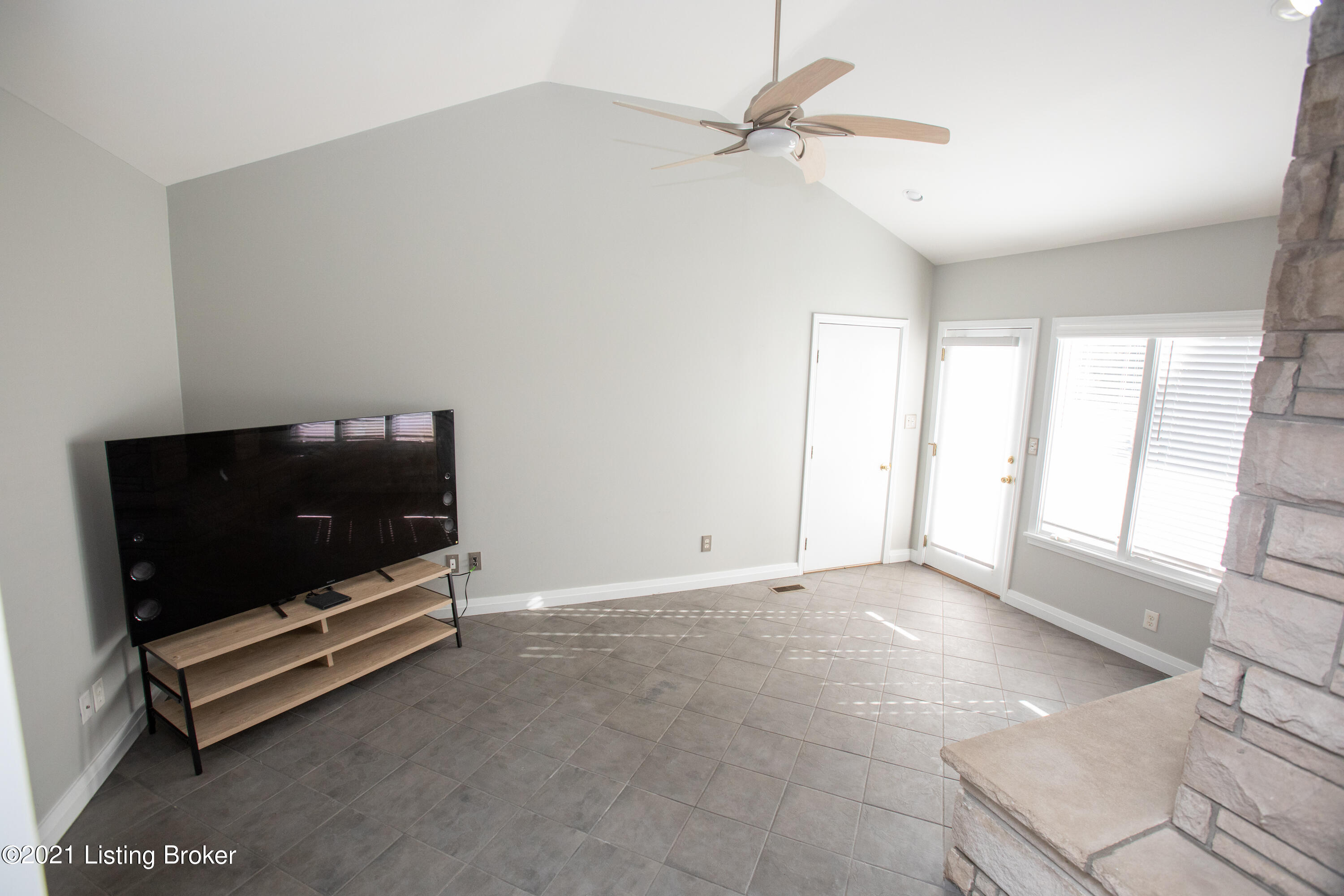 4632 Beaver Road Louisville, KY 40207 - Photo 15 of 54 Beaver-129