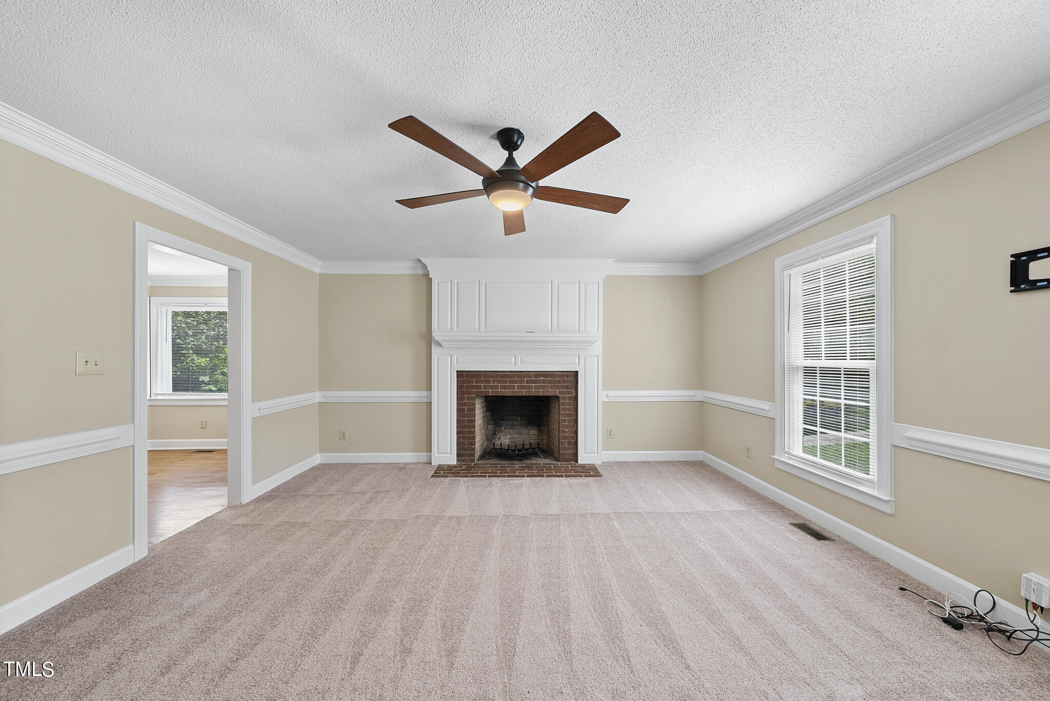 7608 Harborough Court Raleigh, NC 27613 - Photo 3 of 27 Family Room