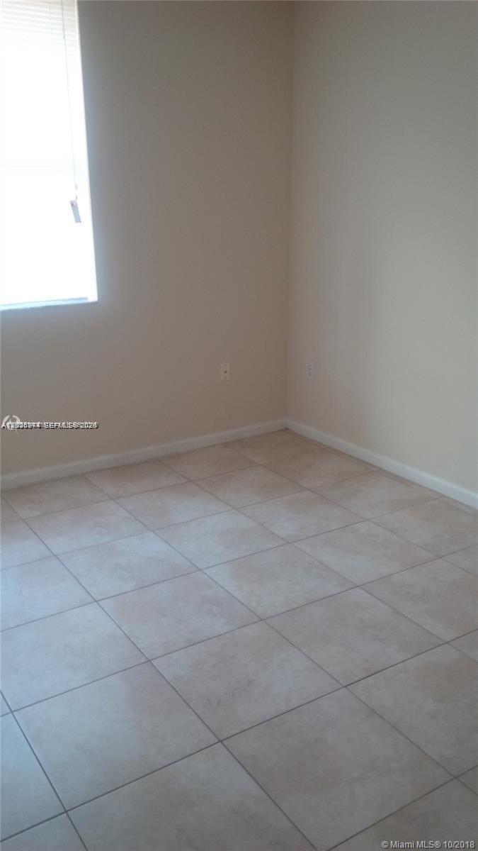 17125 North Bay Road, Unit 3113 Sunny Isles Beach, FL 33160 - Photo 8 of 13