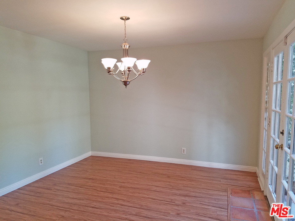 15926 Joseph Court Sylmar, CA 91342 - Photo 7 of 25