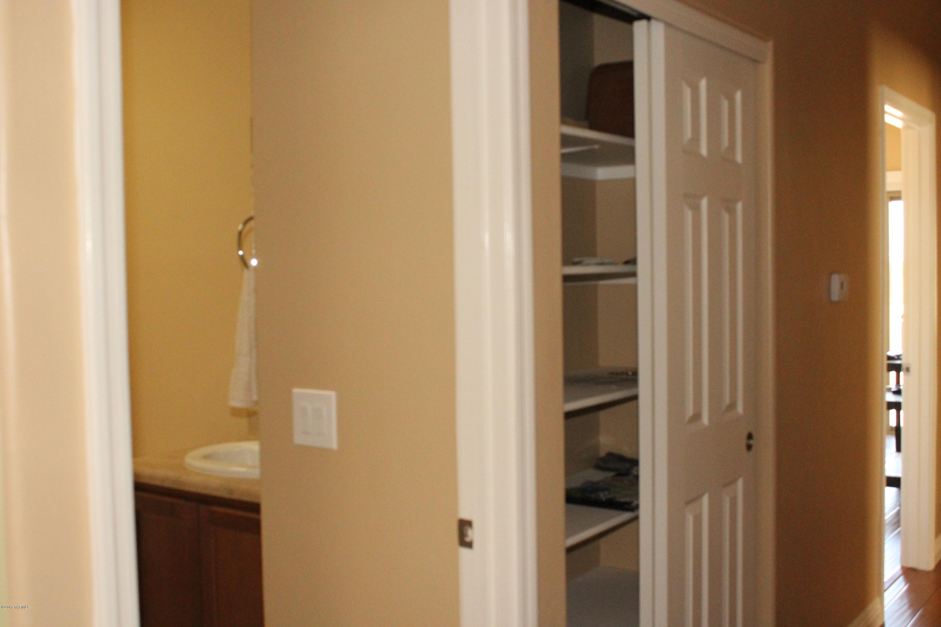 17062 West Moore Road Marana, AZ 85653 - Photo 15 of 37 Gallery Image 15