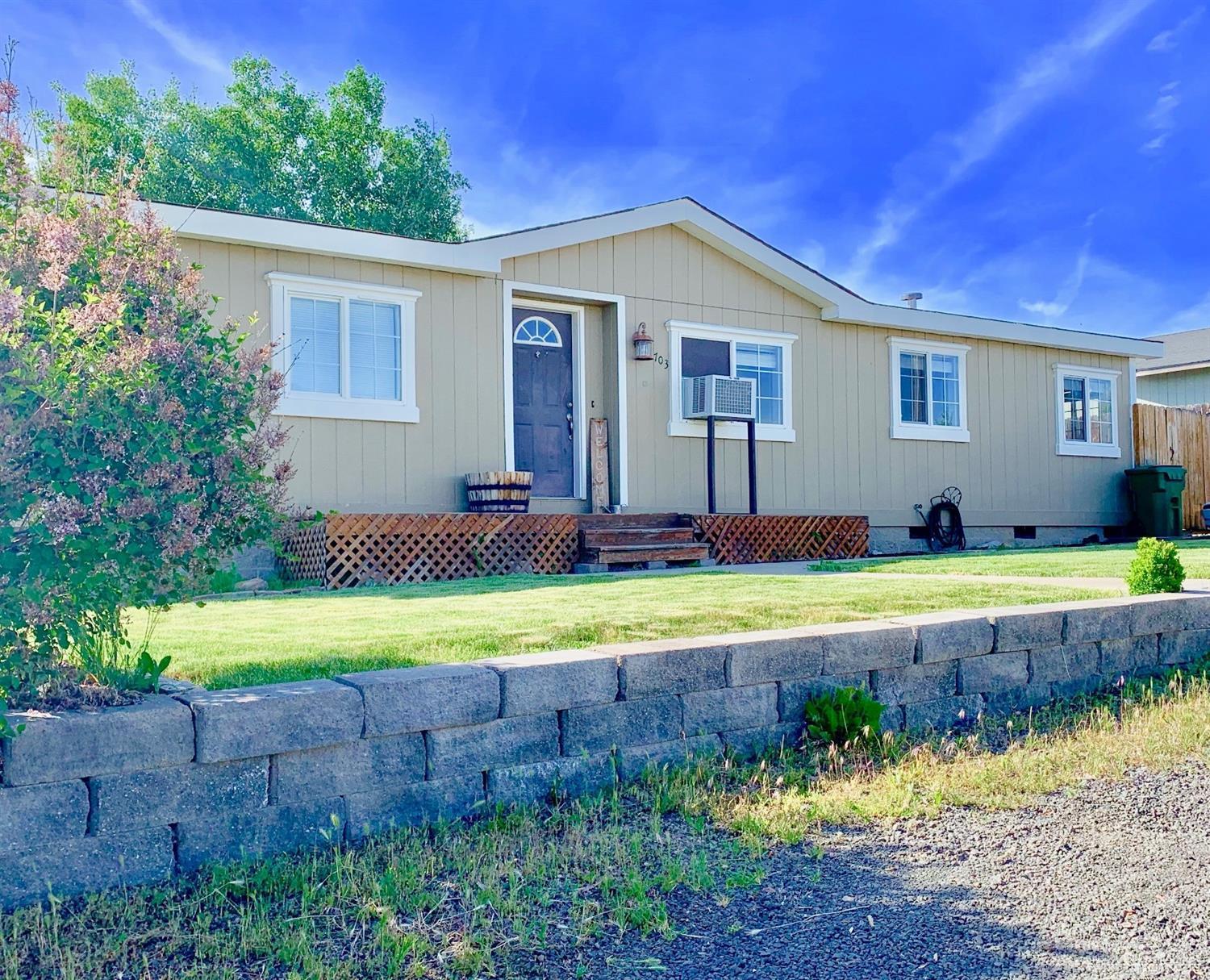703 Center Ridge Drive Culver, OR 97734 - Photo 1 of 22 703 Center Ridge Drive, Culver