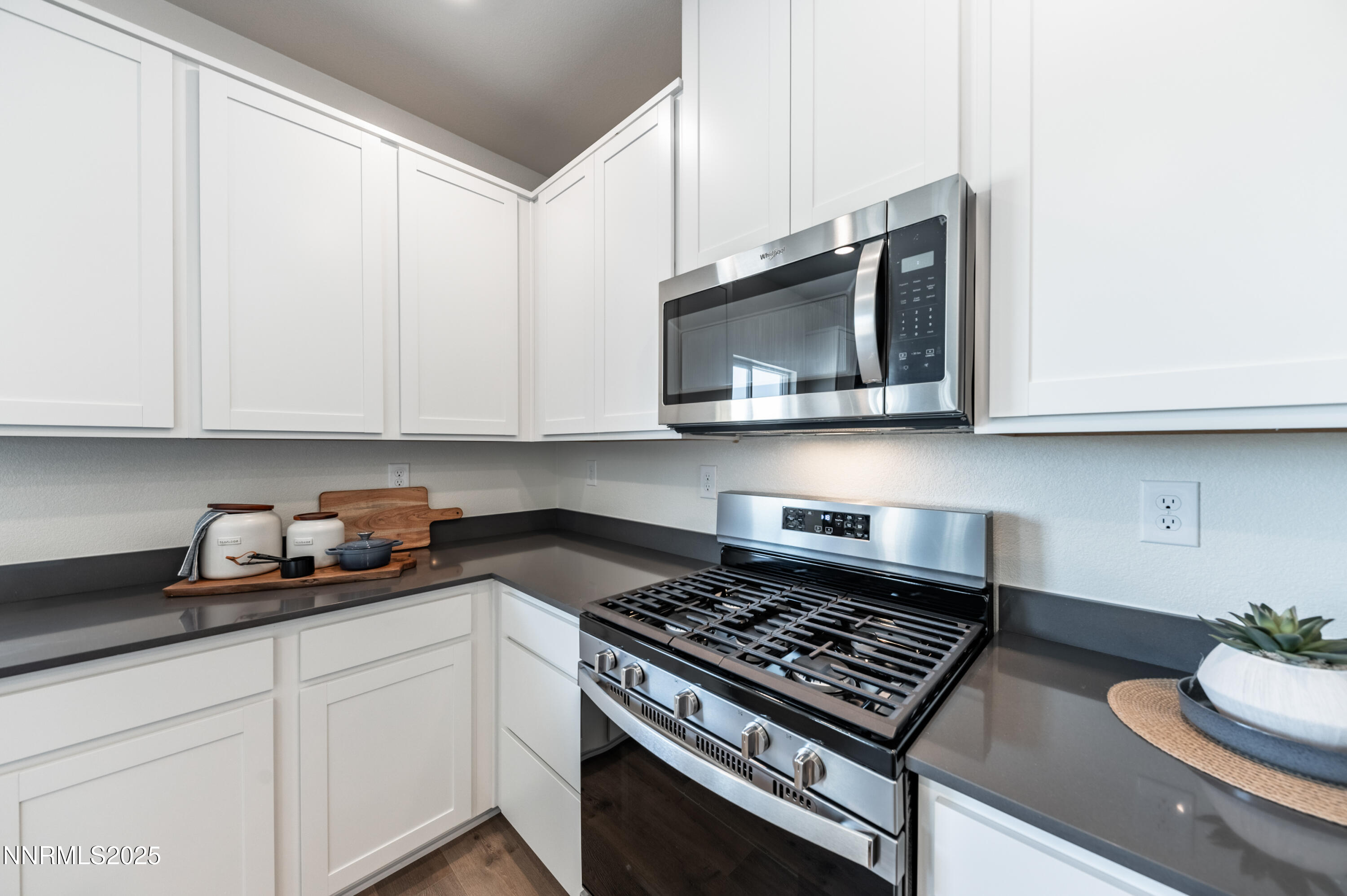 7609 Apex Place, Unit 113 Reno, NV 89506 - Photo 12 of 30 Kitchen