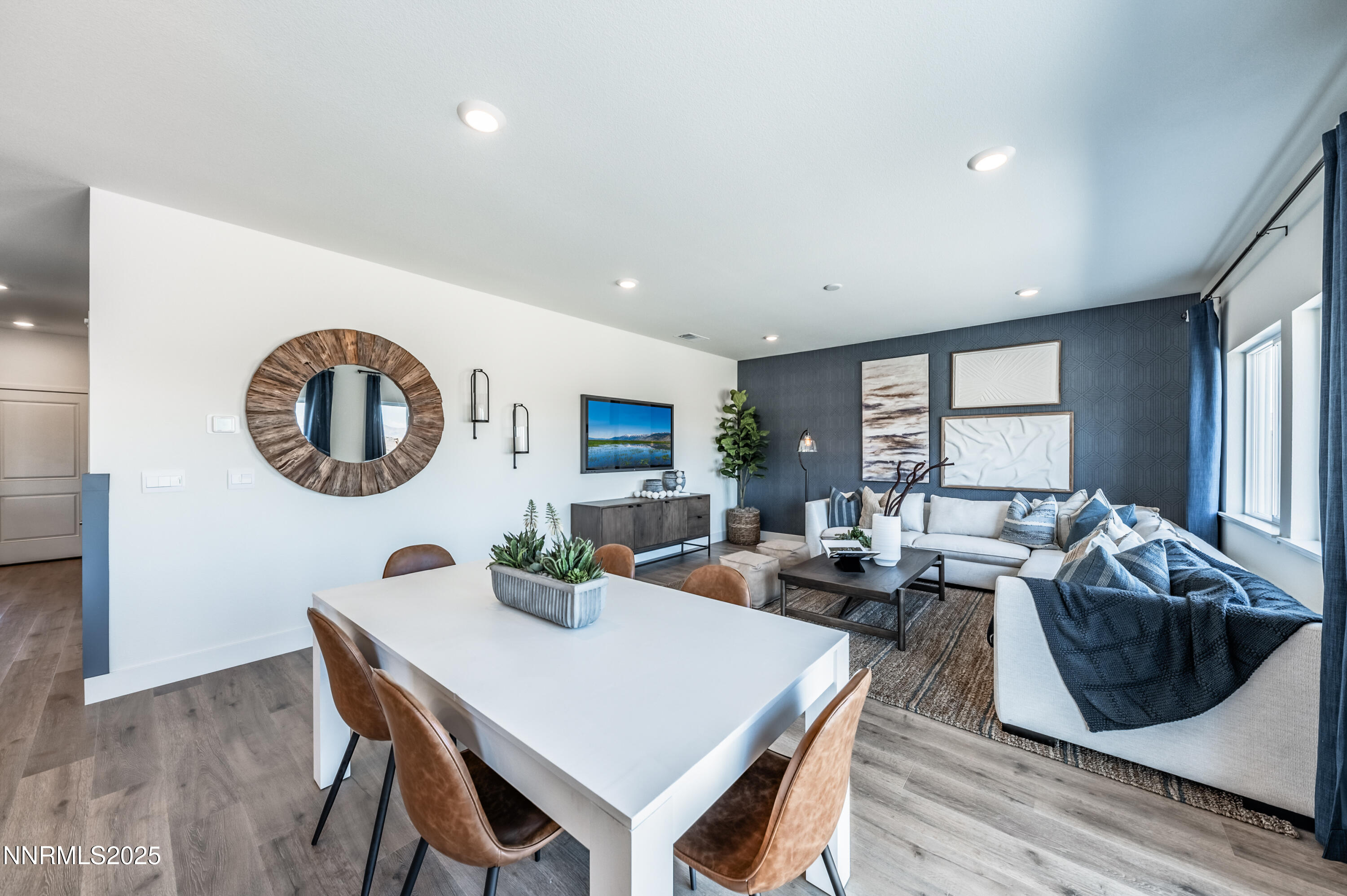 7609 Apex Place, Unit 113 Reno, NV 89506 - Photo 13 of 30 Dining