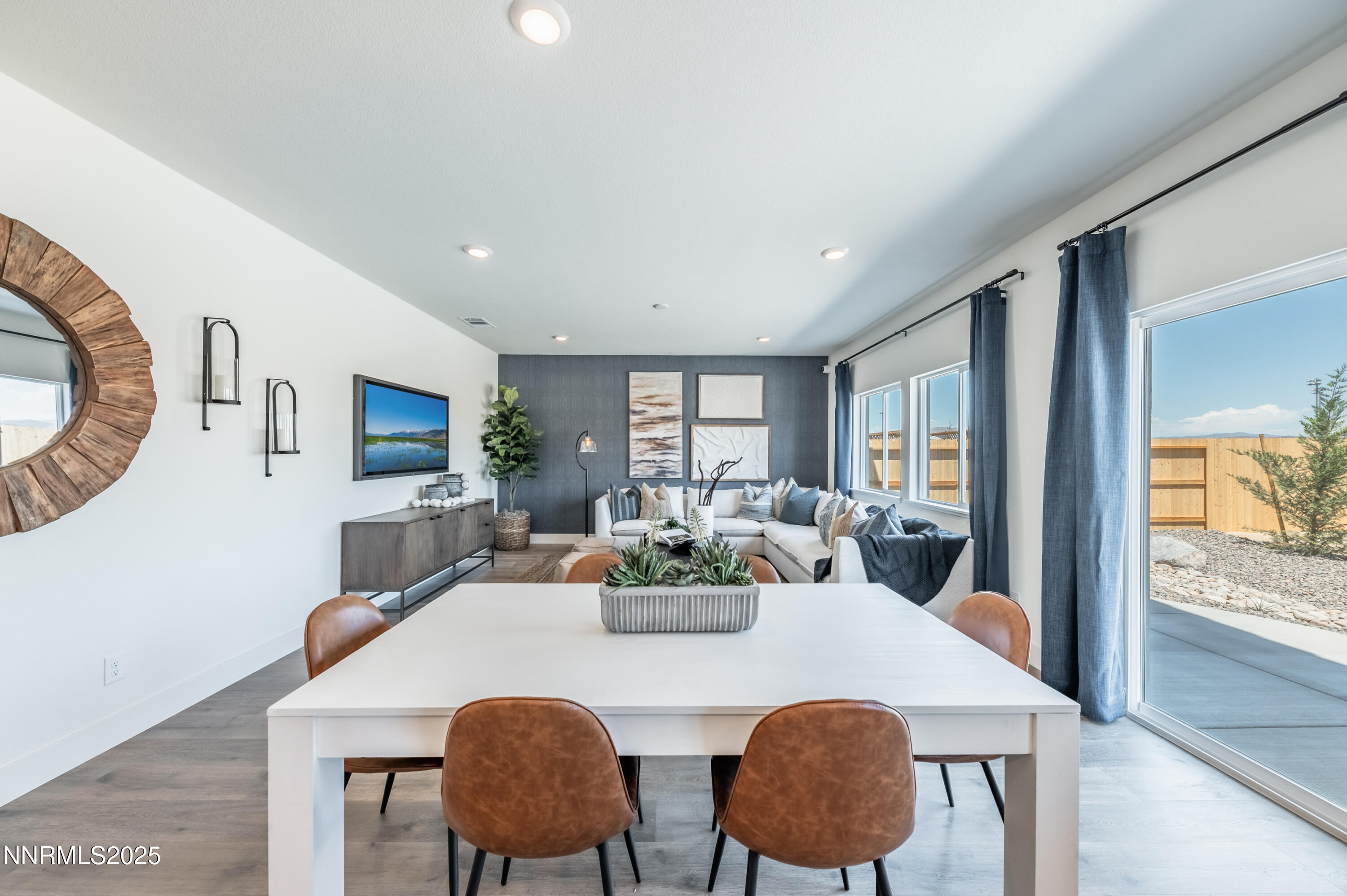 7609 Apex Place, Unit 113 Reno, NV 89506 - Photo 14 of 30 Dining