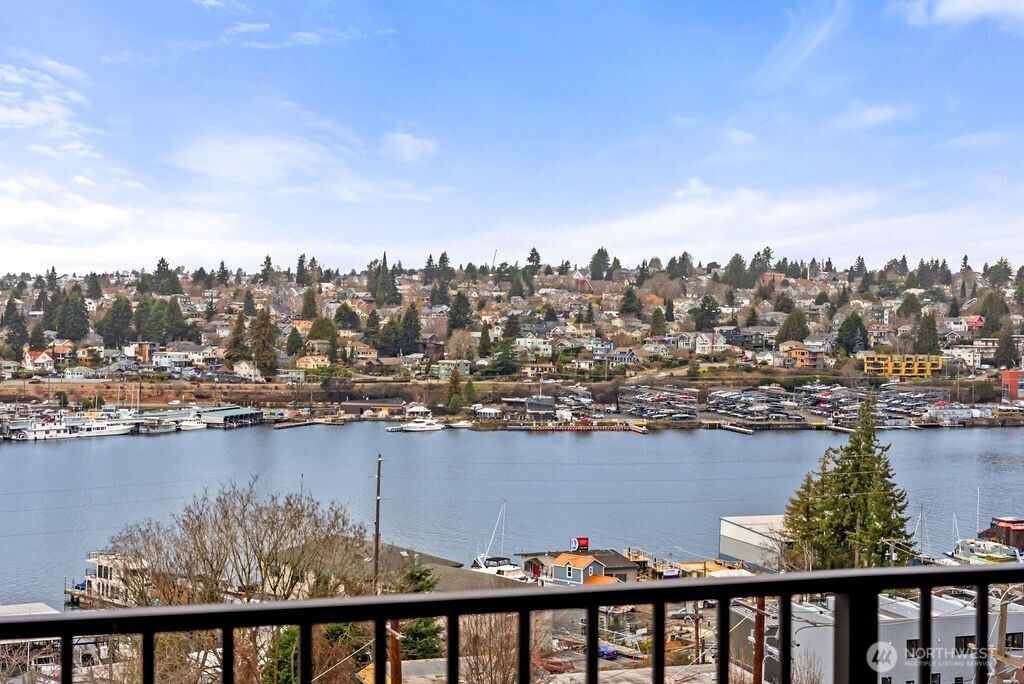 2925 Franklin Avenue East, Unit A Seattle, WA 98102 - Photo 11 of 32 a view of a lake and a city