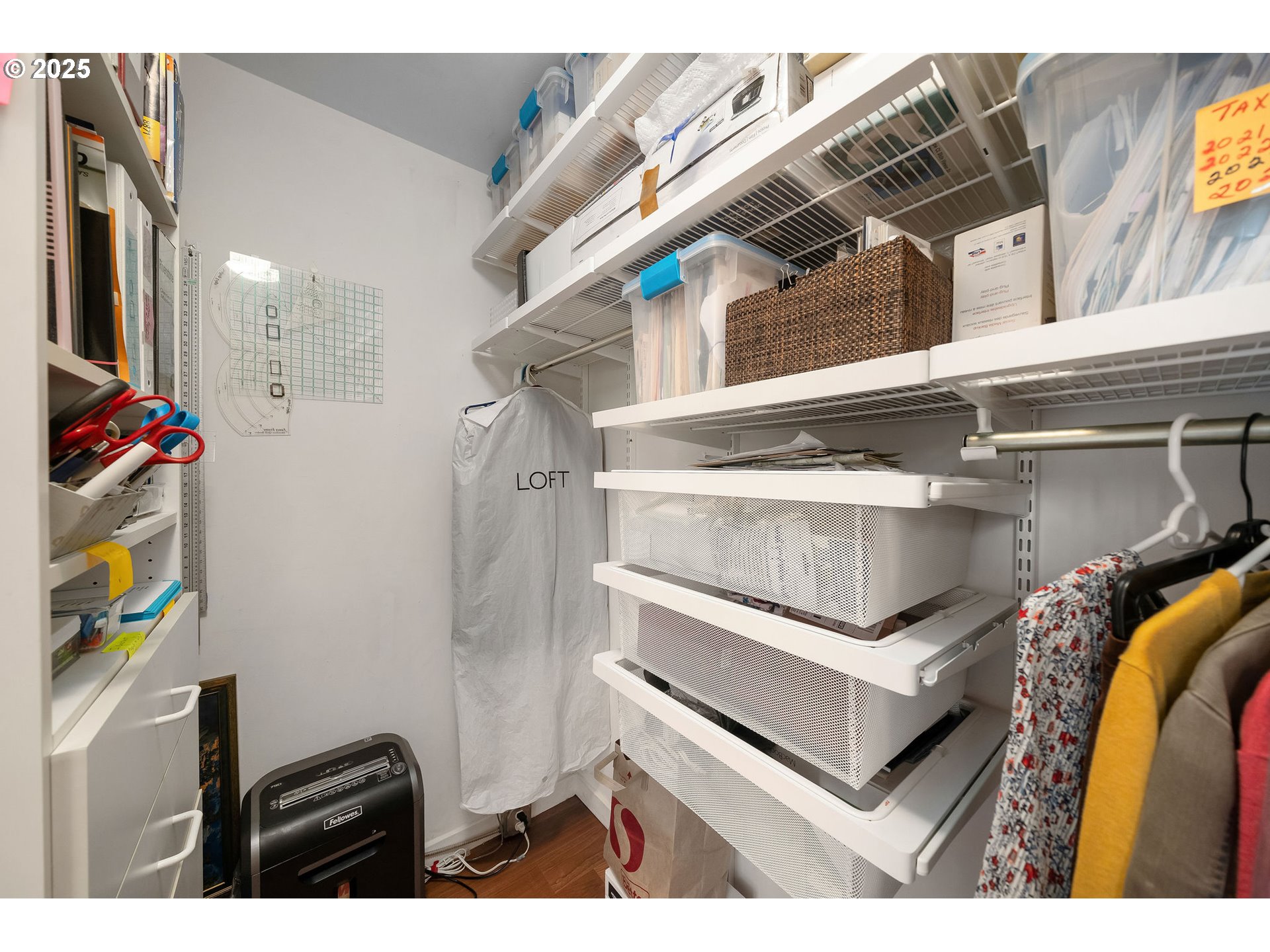 821 Northwest 11th Avenue, Unit 321 Portland, OR 97209 - Photo 35 of 48 a view of entryway