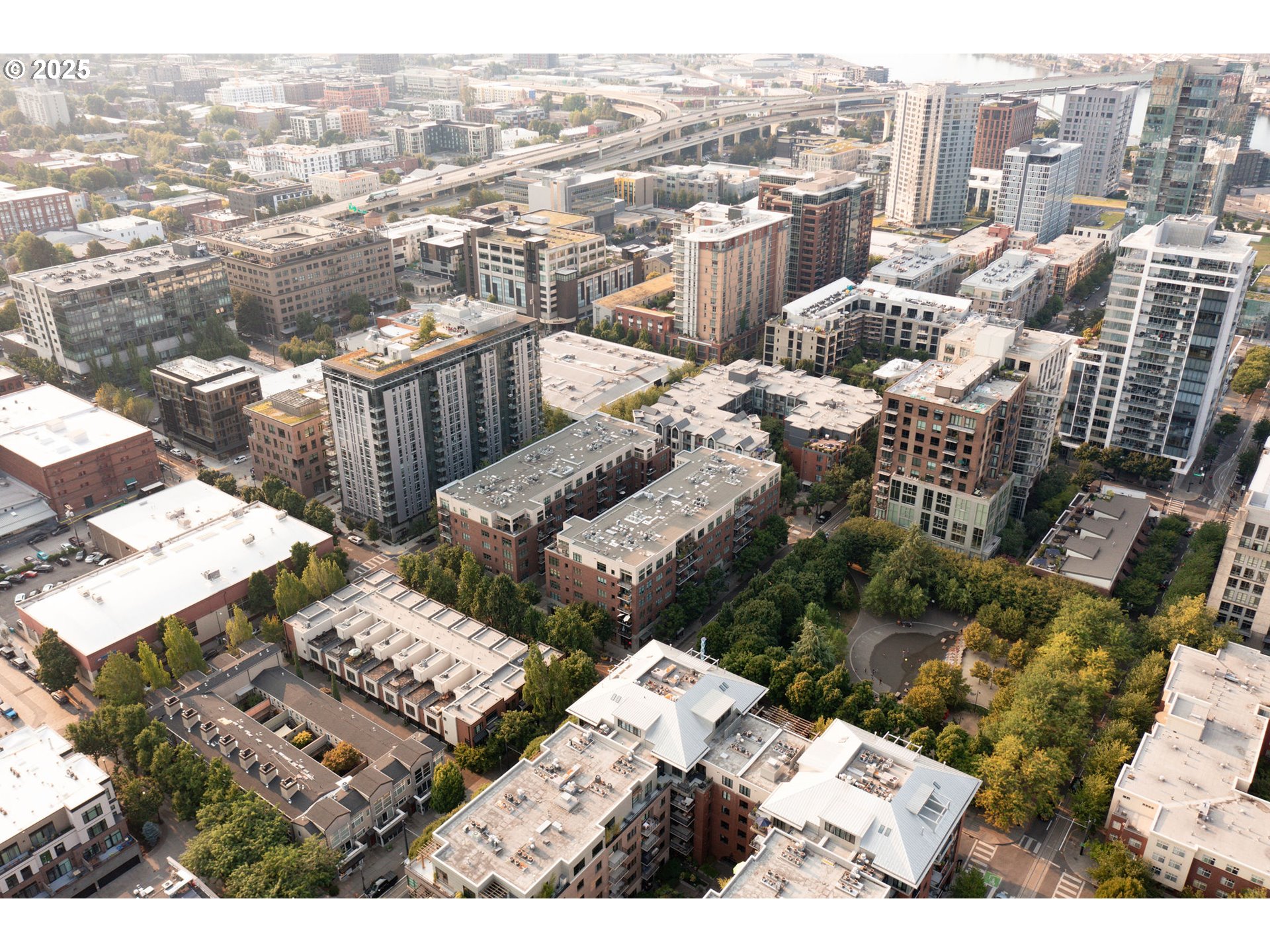 821 Northwest 11th Avenue, Unit 321 Portland, OR 97209 - Photo 42 of 48 large view of a city