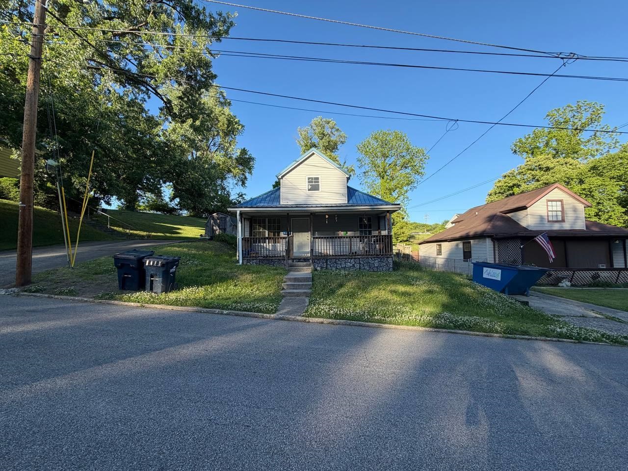 329 Spring Street Ashland, KY 41101 - Photo 2 of 33 Gallery Image 2