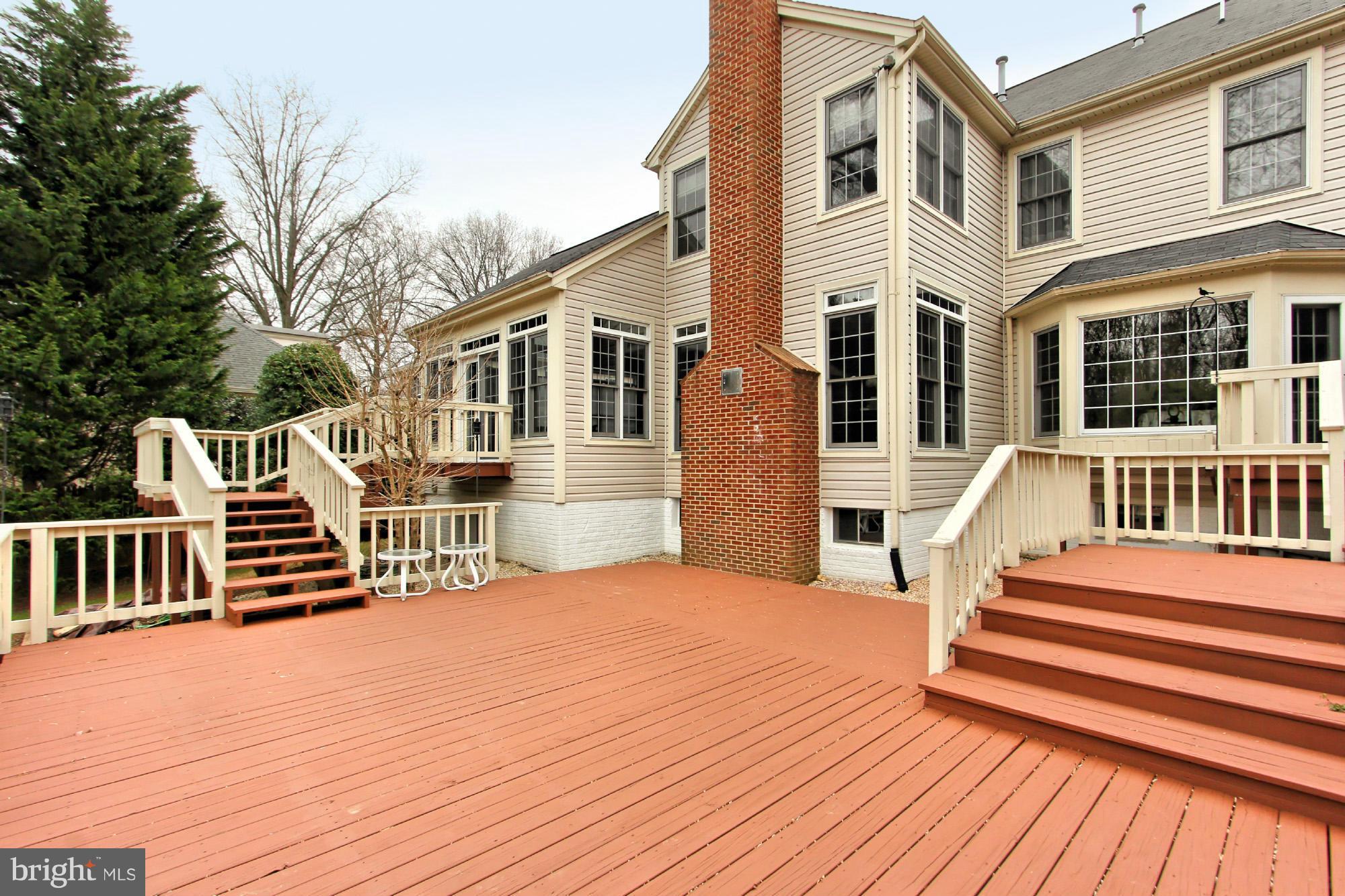 3807 Hummer Road Annandale, VA 22003 - Photo 23 of 30 Exterior (Rear)