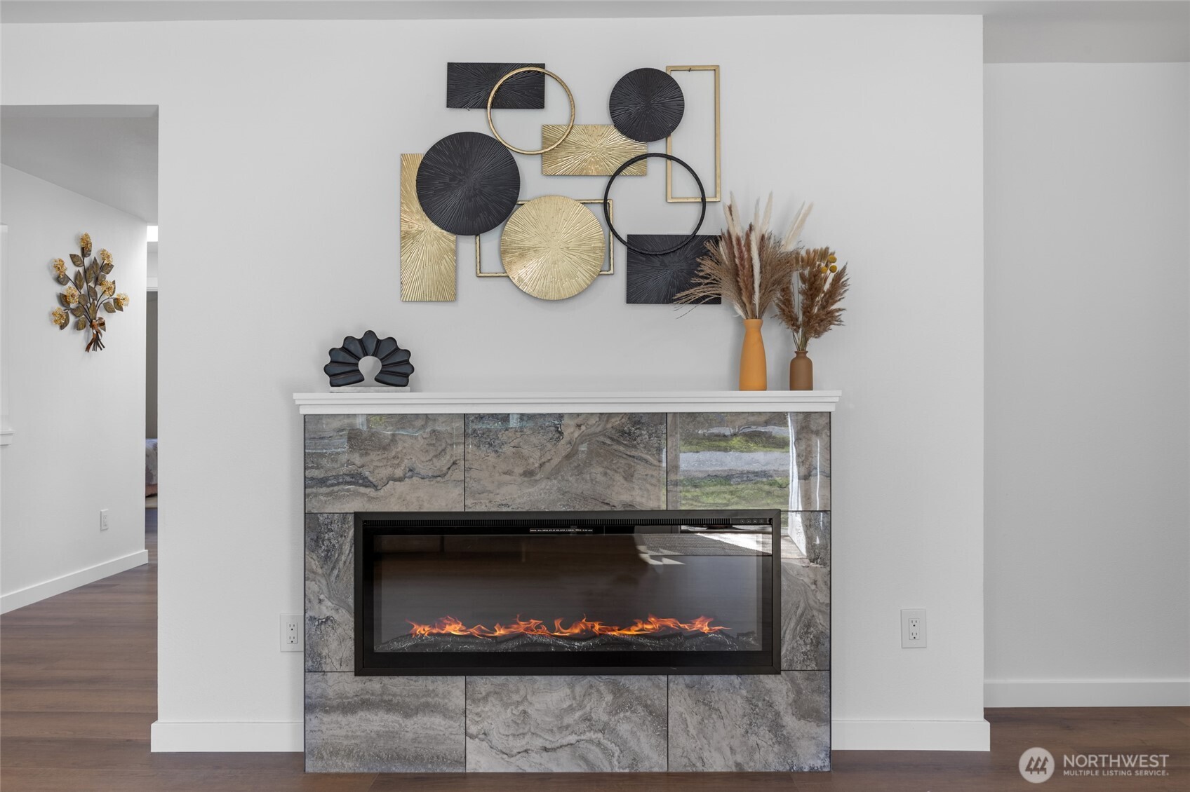 7831 202nd Place Southwest Edmonds, WA 98026 - Photo 5 of 31