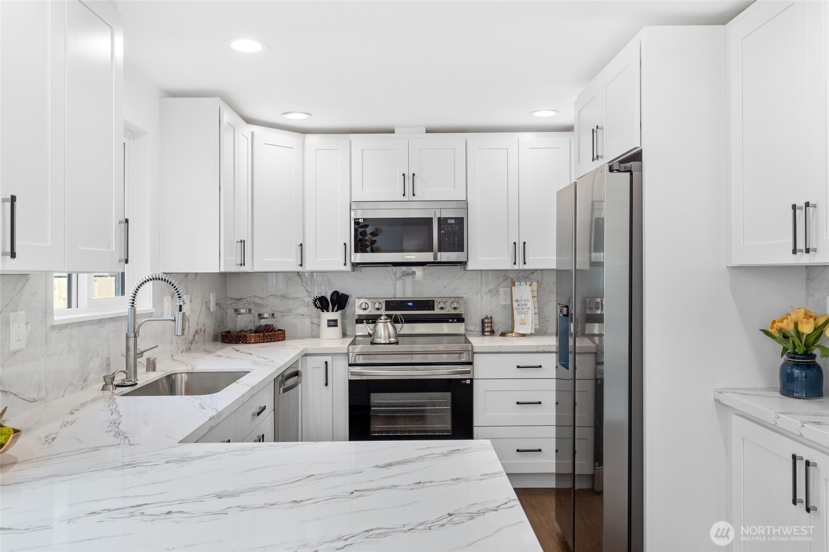 7831 202nd Place Southwest Edmonds, WA 98026 - Photo 9 of 31