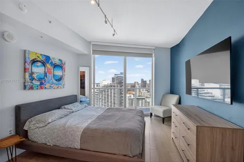 $529,999 | 1900 North Bayshore Drive, Unit 4606, Miami, FL 33132