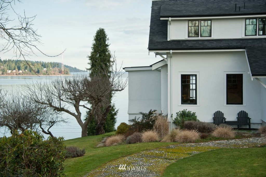 7412 Southwest Maury Park Road Vashon, WA 98070 - Photo 1 of 1 Gallery Image 1