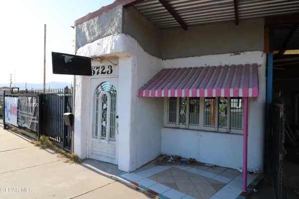 $294,900 | 5723 Alameda Avenue, Unit A, El Paso, TX 79905