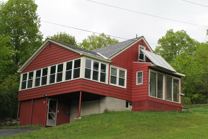 18 East Acres Road Pittsfield, MA 01201 - Photo 1 of 14 1487RUse this
