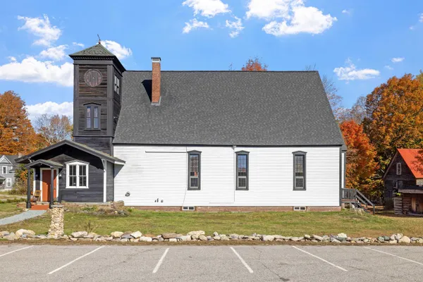 $490,000 | 42 Maple Street, Bethlehem, NH 03574