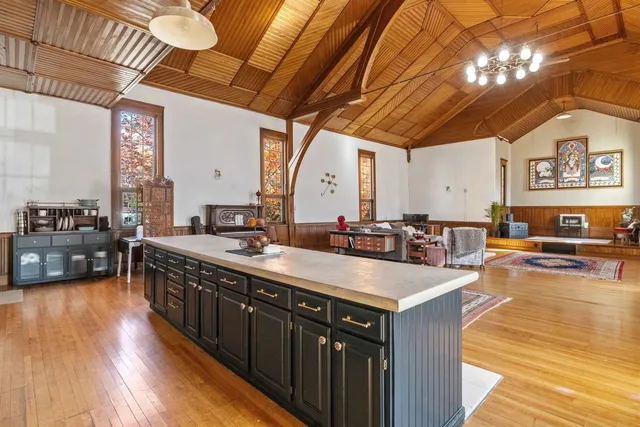 $599,000 | 42 Maple Street, Bethlehem, NH 03574