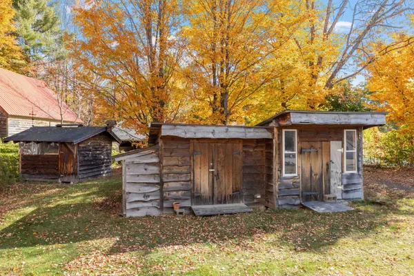 $490,000 | 42 Maple Street, Bethlehem, NH 03574